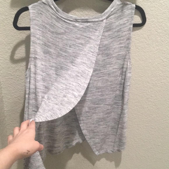 Gray top with slit in back - Picture 2 of 3